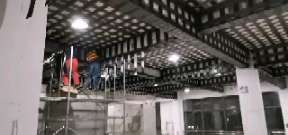 克拉玛依一商场梁，楼板碳纤维加固施工
